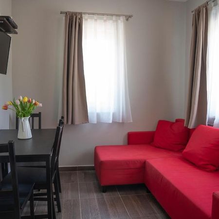 Tulipan Apartman Eger Exteriör bild