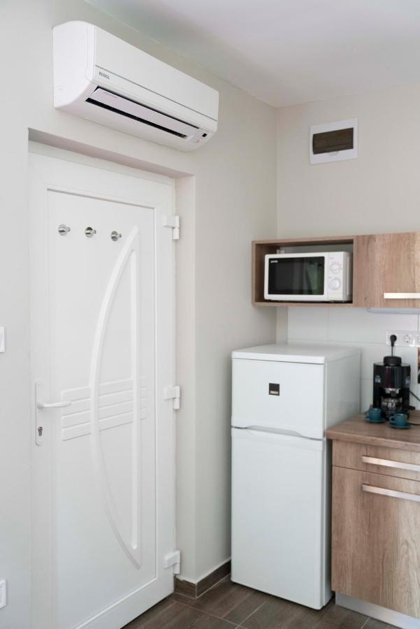 Tulipan Apartman Eger Exteriör bild
