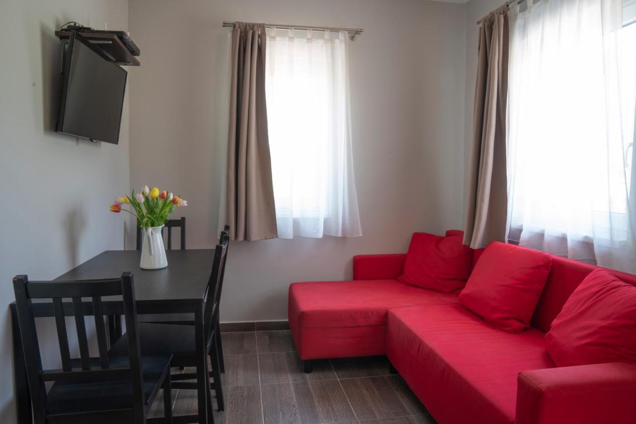 Tulipan Apartman Eger Exteriör bild