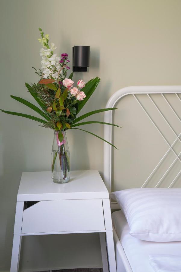 Tulipan Apartman Eger Exteriör bild